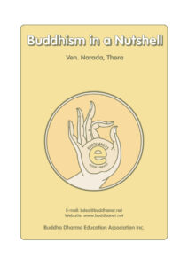 6845207aa8454 buddhism in a nutshell Kitap Kapağı