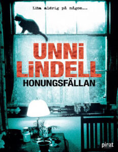 Honungsfallan Lindell Unni Kitap Kapağı