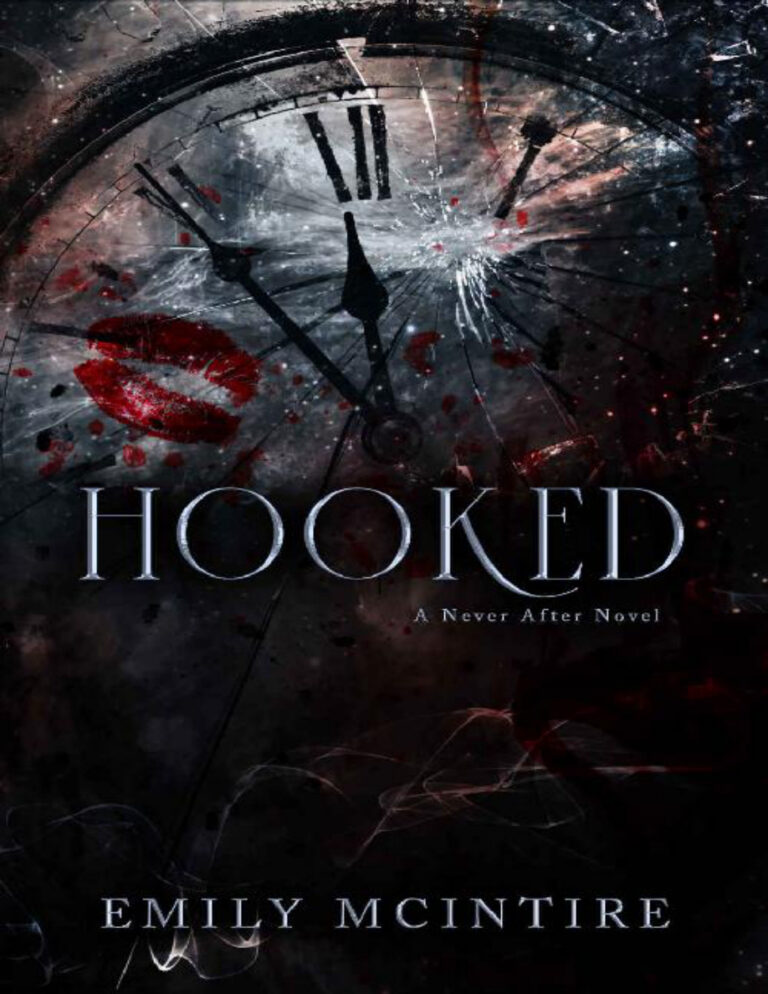 Hooked Emily McIntire Kitap Kapağı