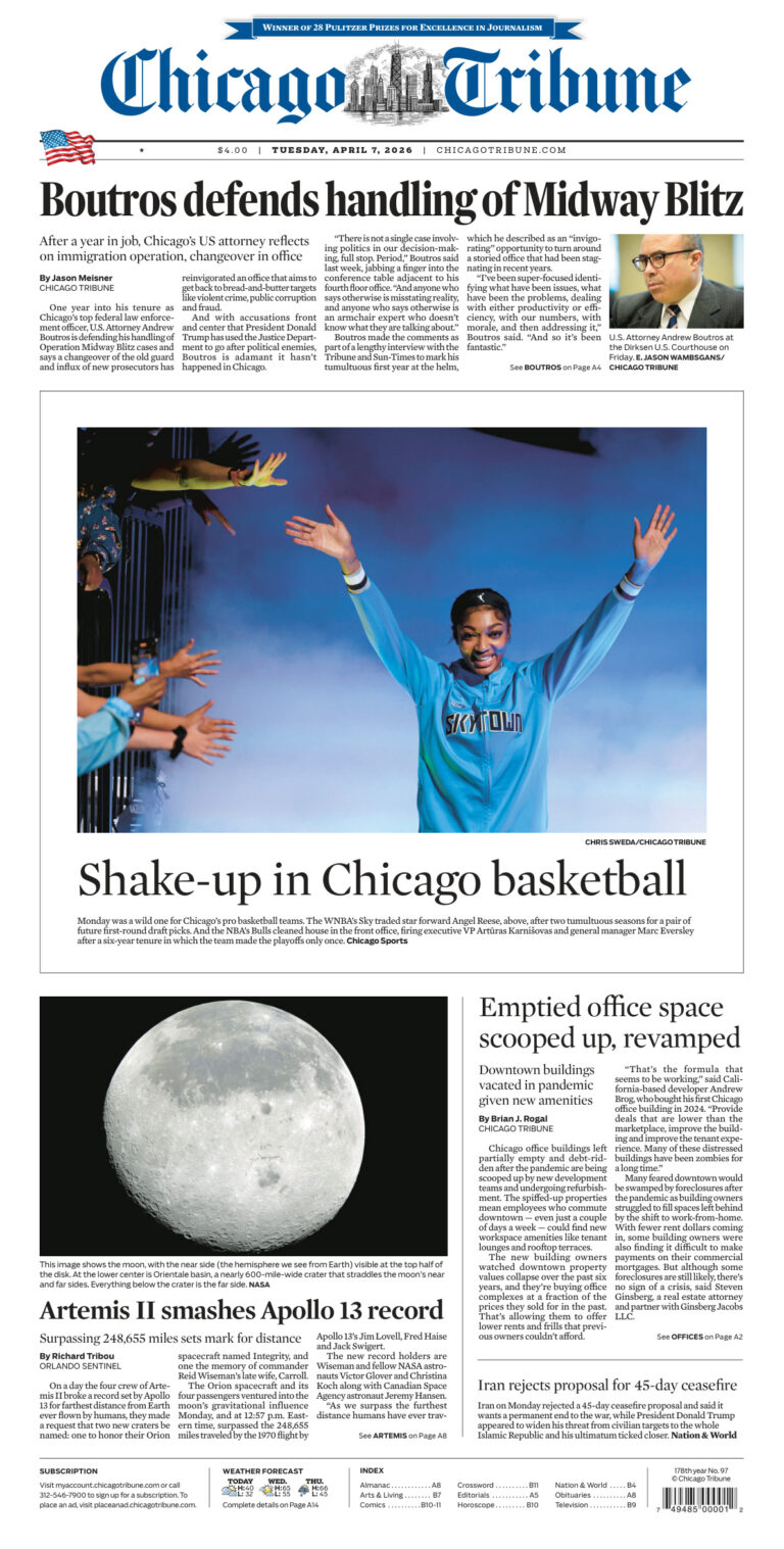 Chicago Tribune April 07 2026 Chicago Tribune Kitap Kapağı