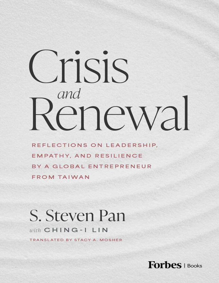 Crisis and Renewal S Steven Pan Kitap Kapağı