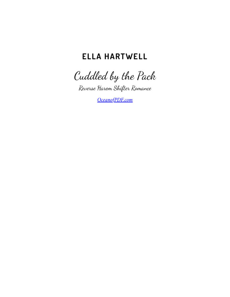 Cuddled by the pack Ella Hartwell Kitap Kapağı