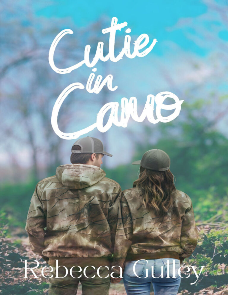 Cutie In Camo Rebecca Gulley Kitap Kapağı