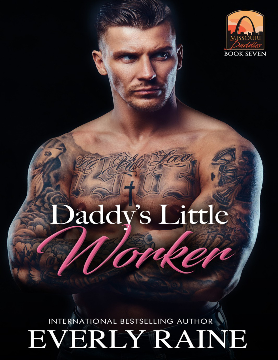 Daddys little worker everly raine Kitap Kapağı