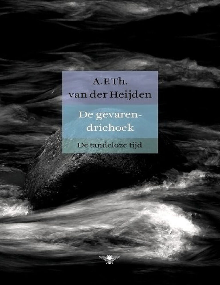 De Gevarendriehoek De Tandeloze Tijd 2 Dutch Dutch Edition AFTh van der Heijden Kitap Kapağı