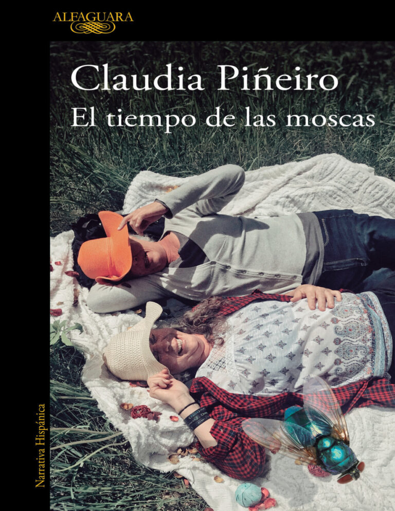 El tiempo de las moscas Spanish Edition Claudia Pineiro Kitap Kapağı