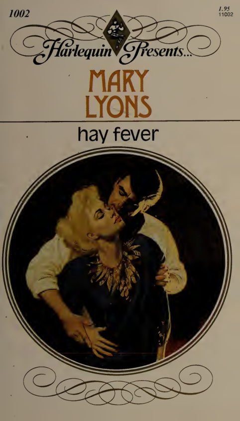 Hay fever Mary lyons Kitap Kapağı