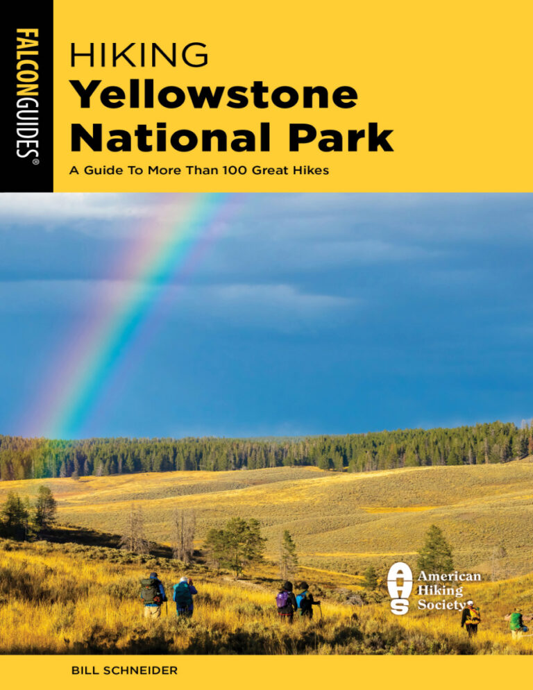 Hiking Yellowstone National Park Bill Schneider Kitap Kapağı