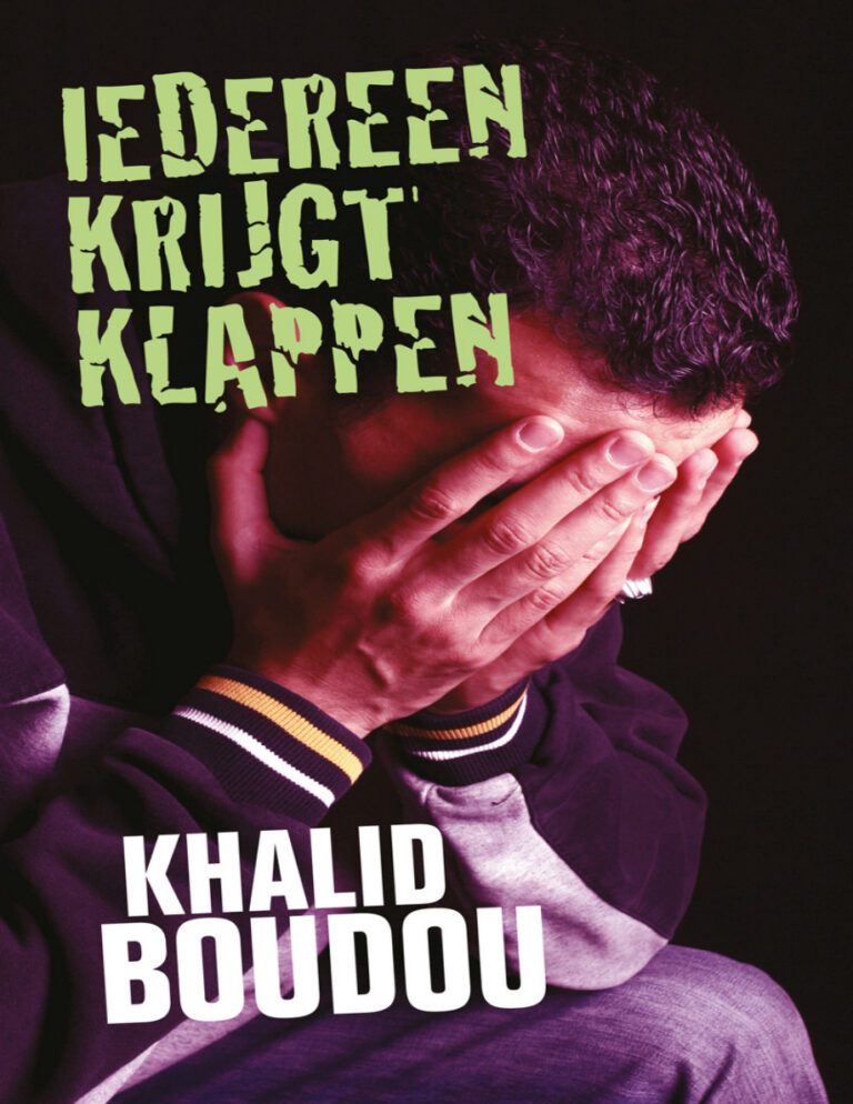 Iedereen krijgt klappen Dutch Edition Khalid Boudou Kitap Kapağı