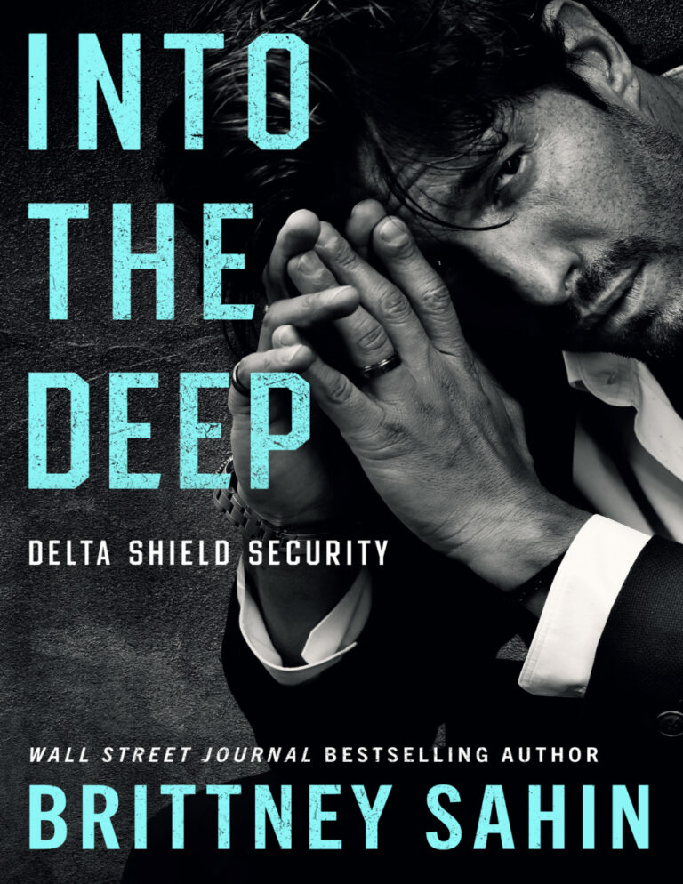 Into the deep Brittney Sahin Kitap Kapağı