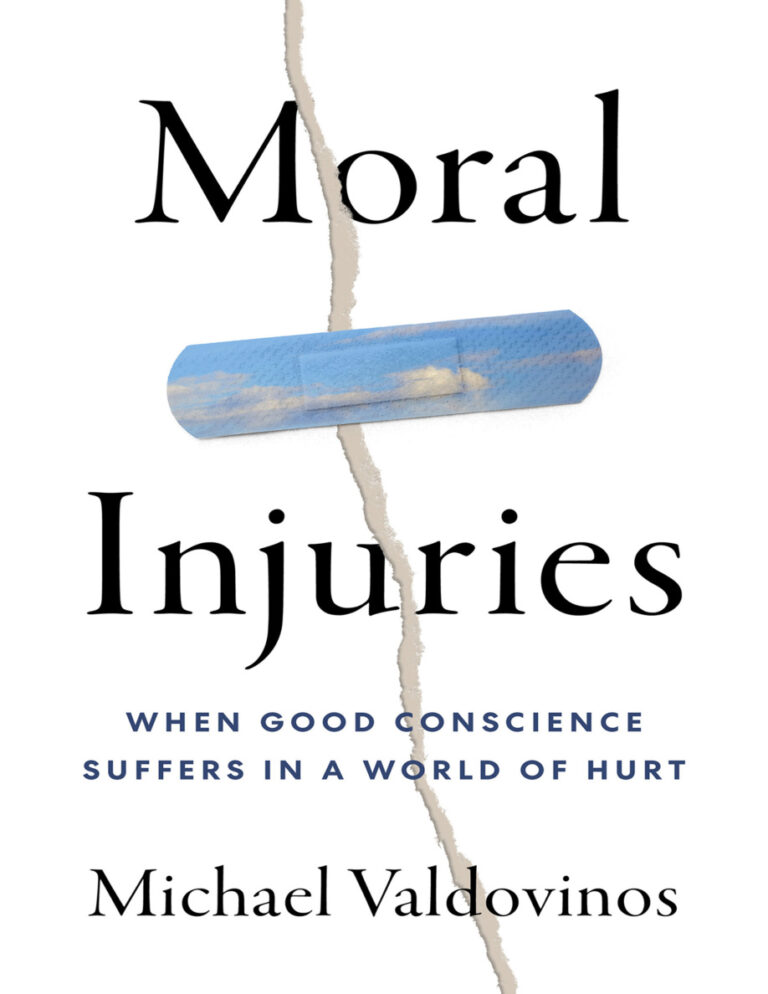 Moral Injuries Michael Valdovinos Kitap Kapağı
