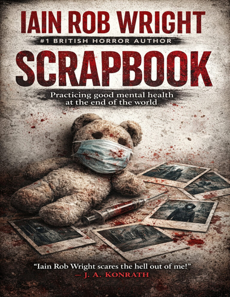 Scrapbook Iain Rob Wright Kitap Kapağı