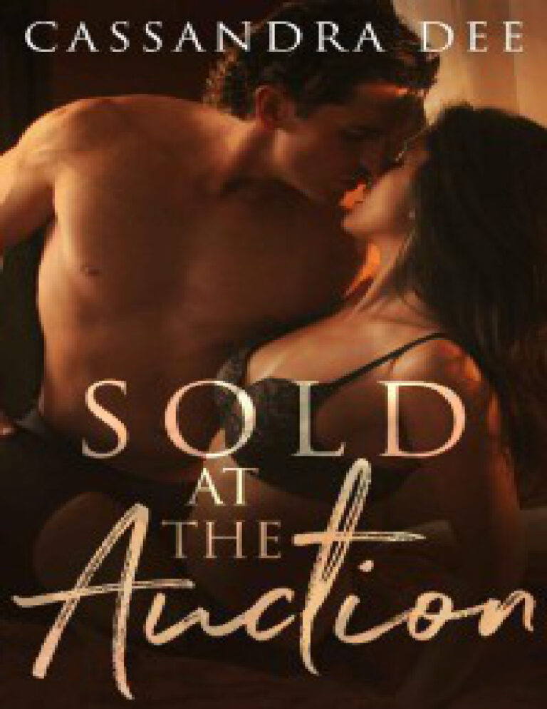 Sold at the auction Cassandra dee Kitap Kapağı