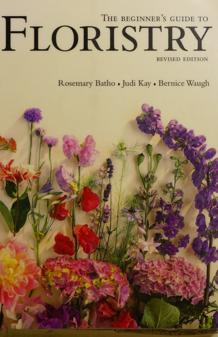 The Beginners Guide to Floristry Rosemary Batho Kitap Kapağı