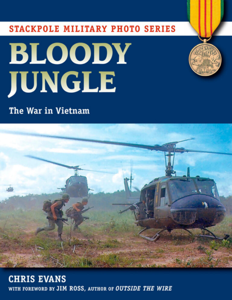 Bloody Jungle Chris Evans Kitap Kapağı