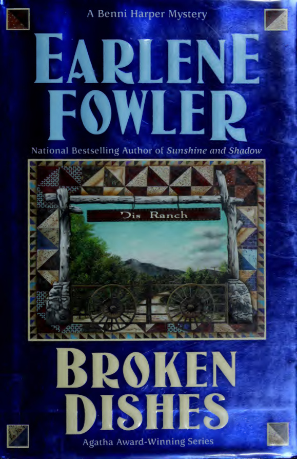 Broken Dishes Earlene Fowler Kitap Kapağı