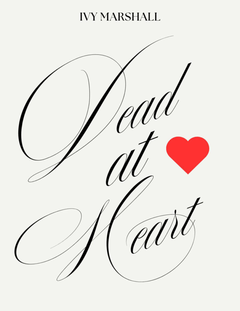 Dead at Heart Exposed Secrete Identity Ivy book 23 and 4 Ivy Marshall Kitap Kapağı