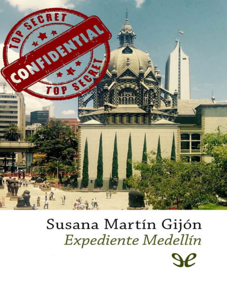 Expediente Medellin Susana Martin Gijon Kitap Kapağı