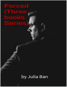 Forced 1 3 Julia Ban Kitap Kapağı