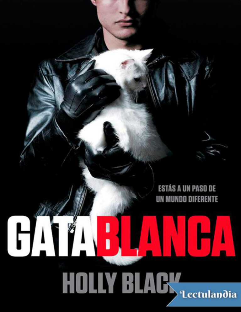 Gata blanca Holly Black Kitap Kapağı