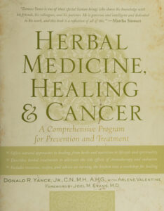 Herbal Medicine Healing and Cancer Arlene Valentine Kitap Kapağı