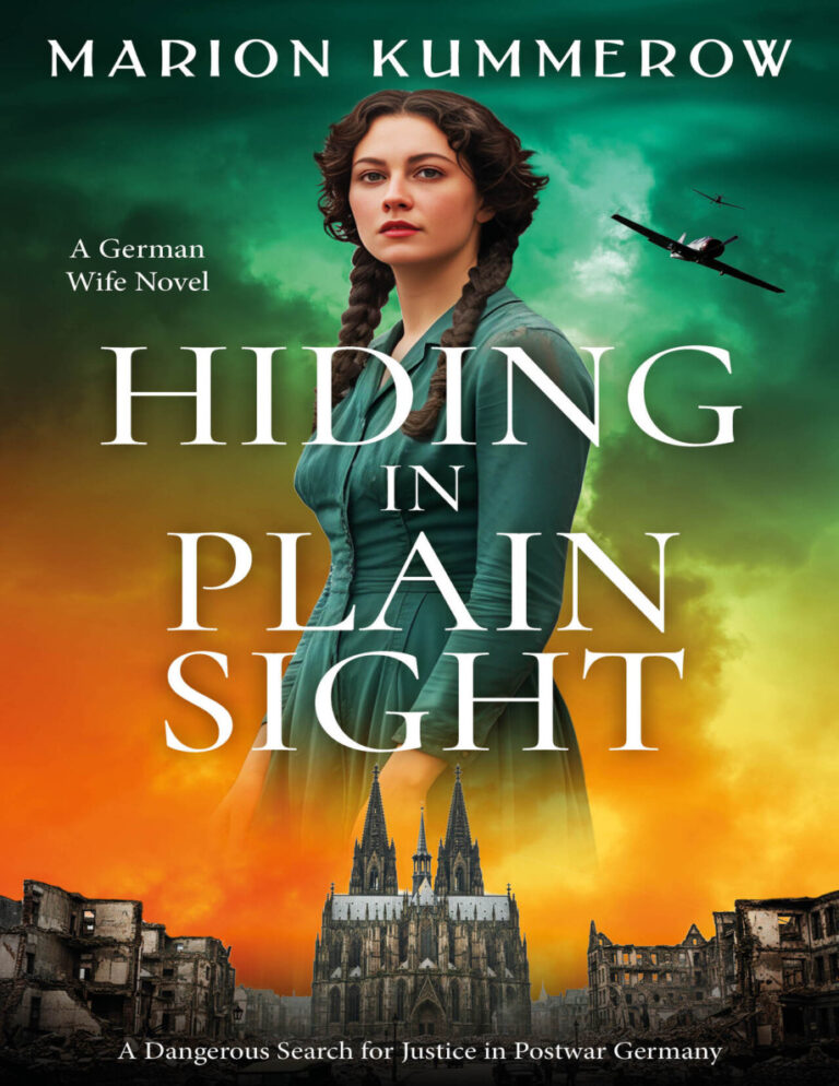 Hiding in Plain Sight Marion Kummerow Kitap Kapağı