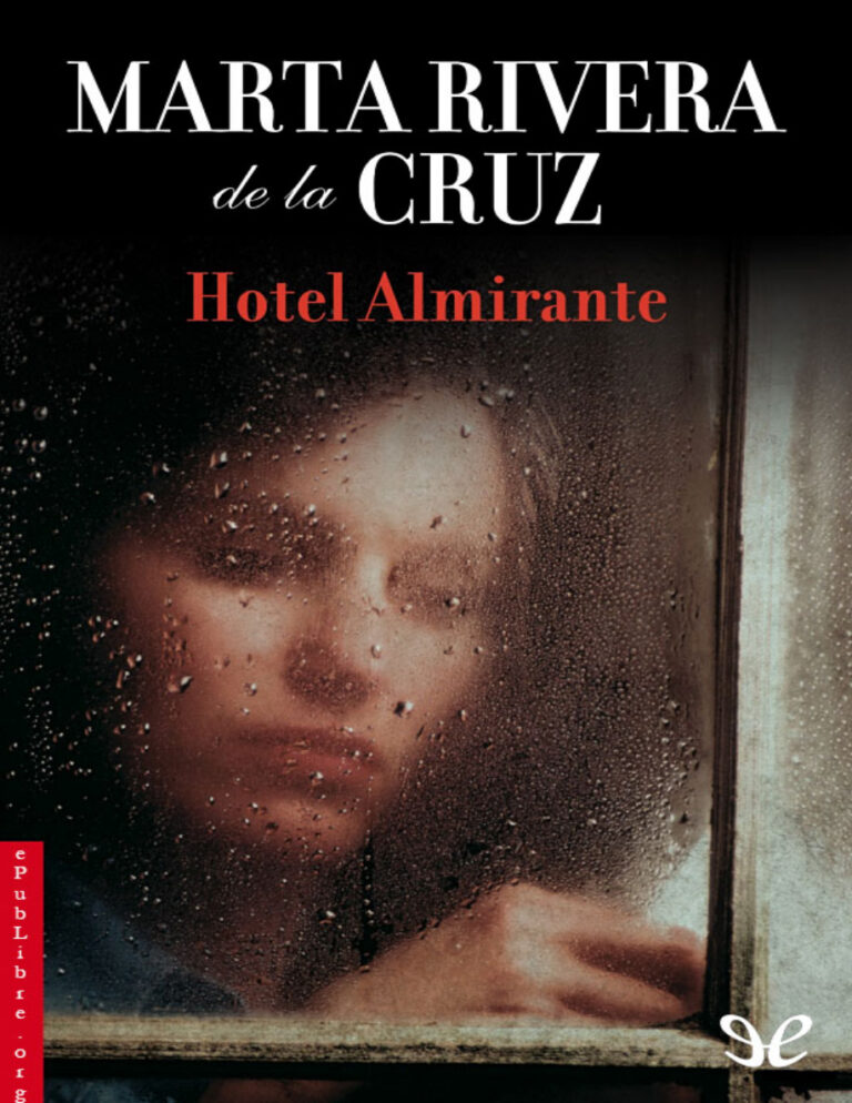 Hotel Almirante Marta Rivera de la Cruz Kitap Kapağı