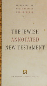 Jewish annotated new testament Amy Jill Levine Kitap Kapağı