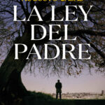 La ley del padre Carlos Augusto Casas Kitap Kapağı
