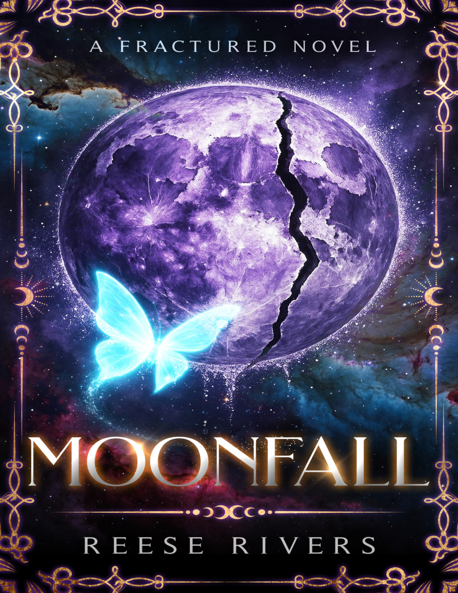 Moon Fall Fractured Reese Rivers Kitap Kapağı