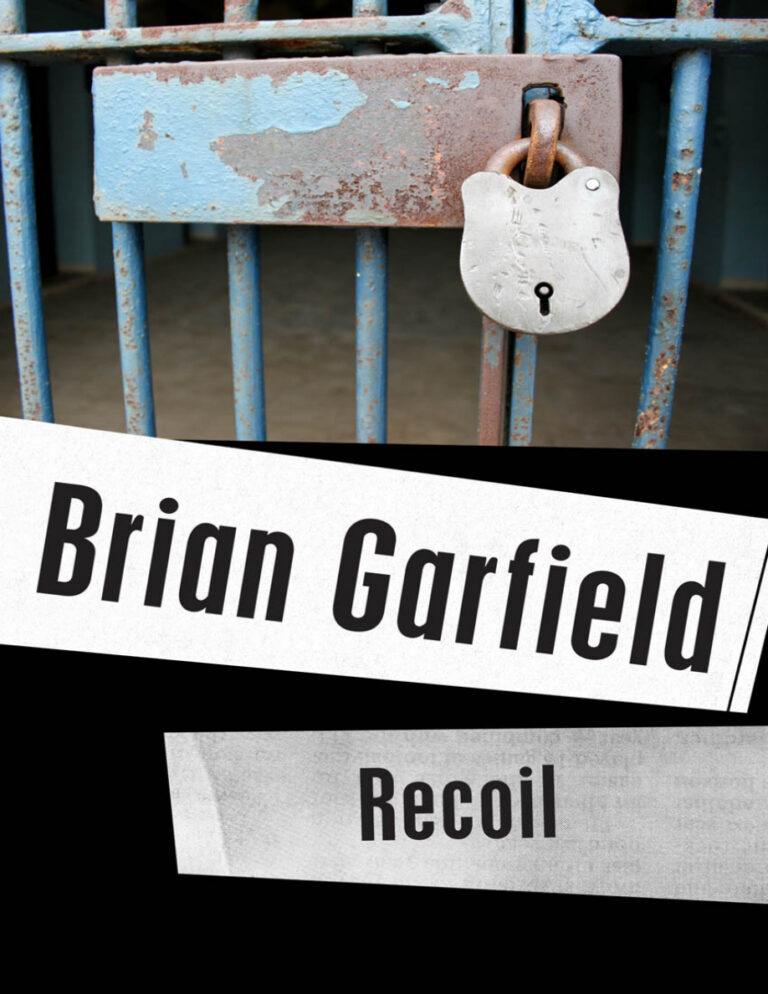 Recoil Brian Garfield Kitap Kapağı