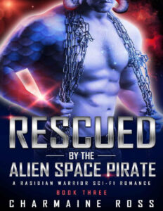 Rescued by the Alien Space Pirate Charmaine Ross Kitap Kapağı