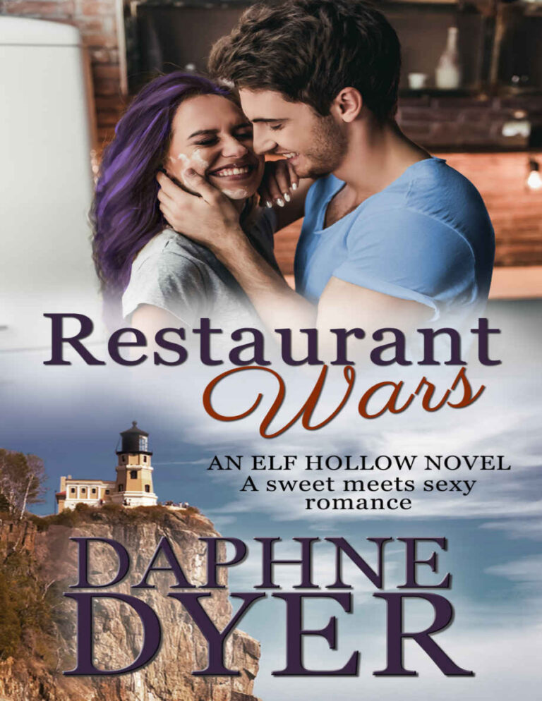Restaurant Wars Daphne Dyer Kitap Kapağı