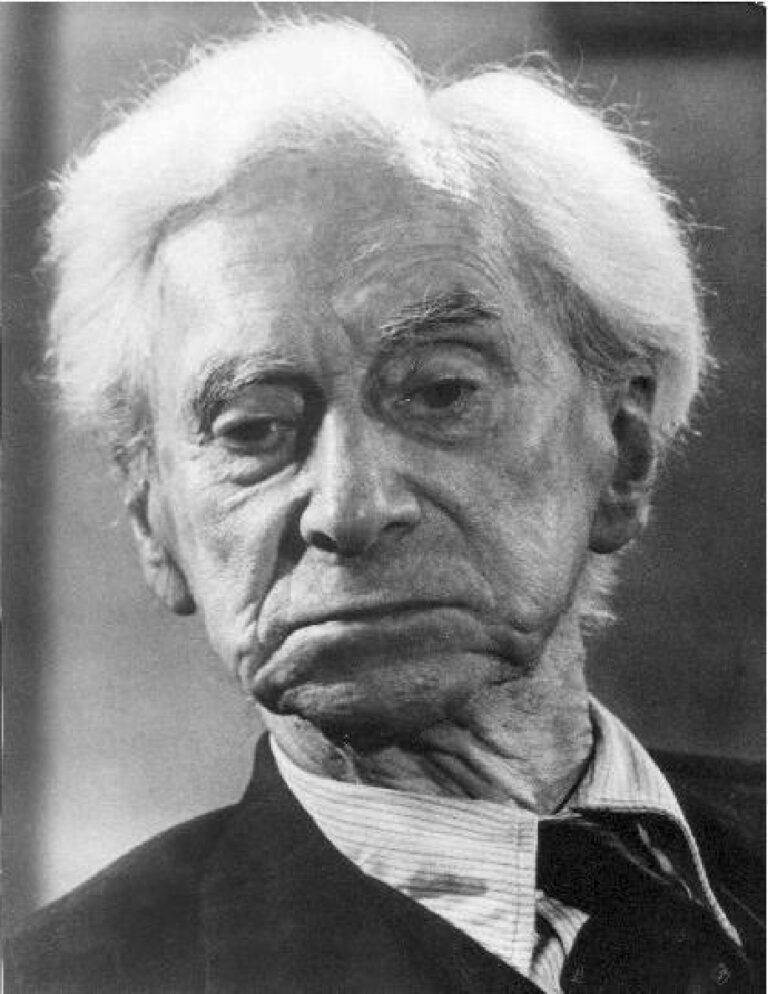 Retratos de memoria y otros ensayos Bertrand Russell Kitap Kapağı