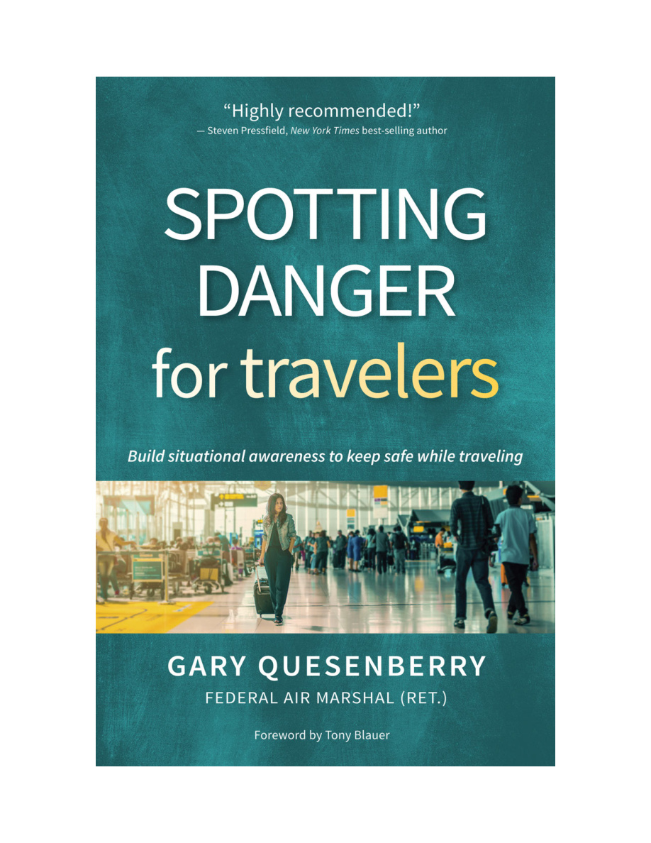 Spotting Danger for Travelers Gary Quesenberry Kitap Kapağı