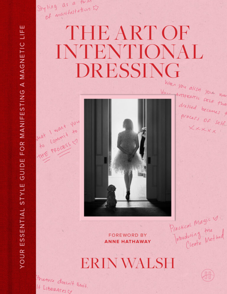The Art of Intentional Dressing Erin Walsh Kitap Kapağı