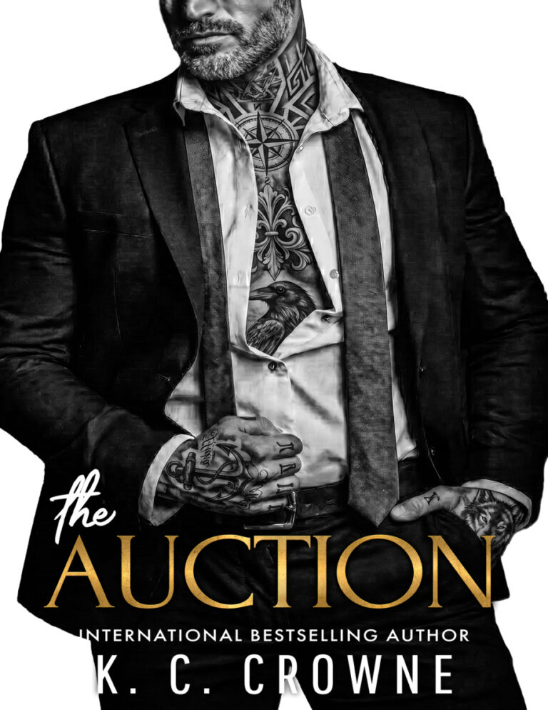 The Auction Kc crowne Kitap Kapağı