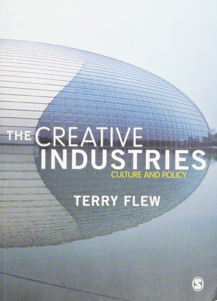 The Creative Industries Terry Flew Kitap Kapağı