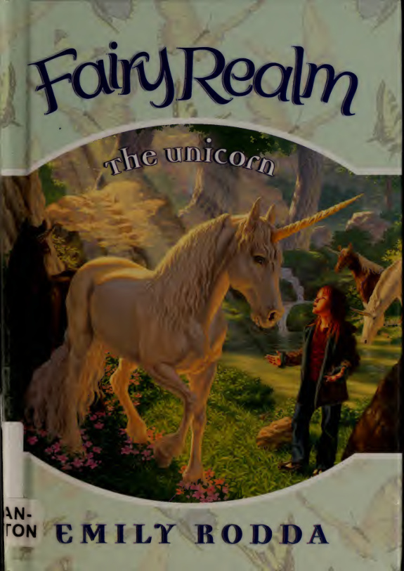 The Unicorn Emily Rodda Kitap Kapağı