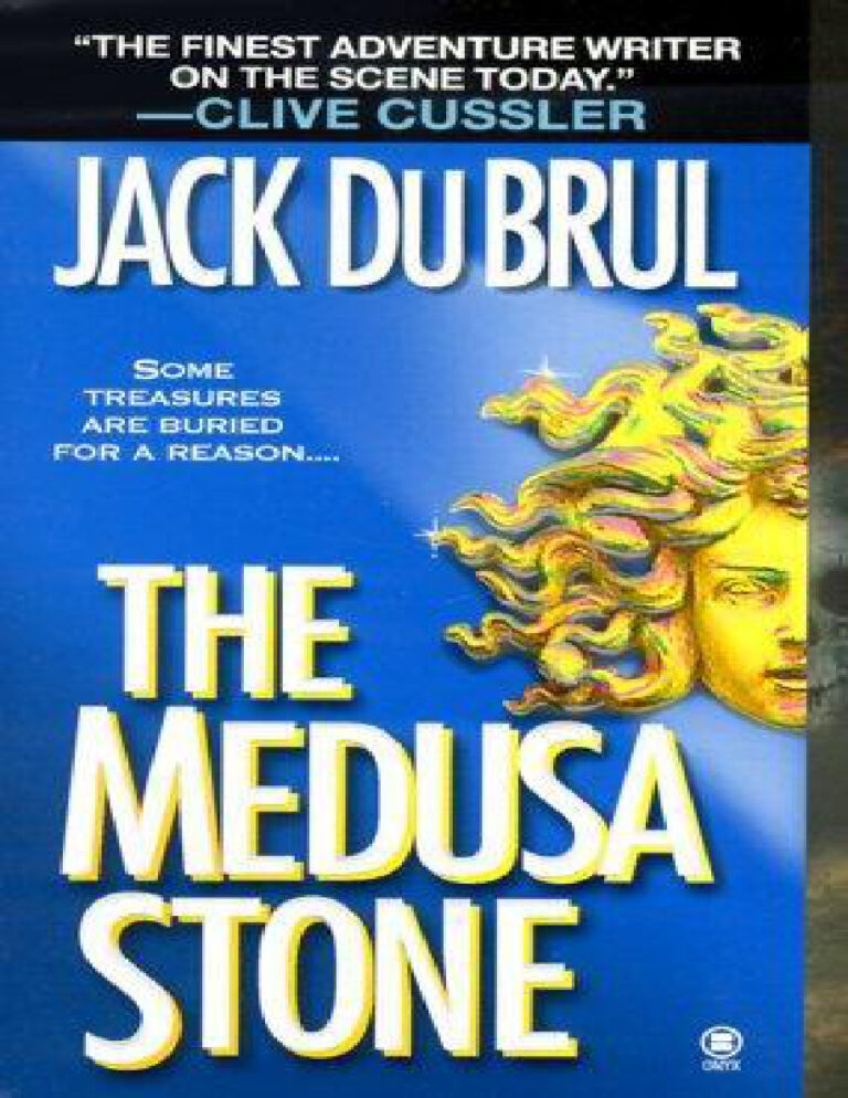 The medusa stone Jack Du Brul Kitap Kapağı