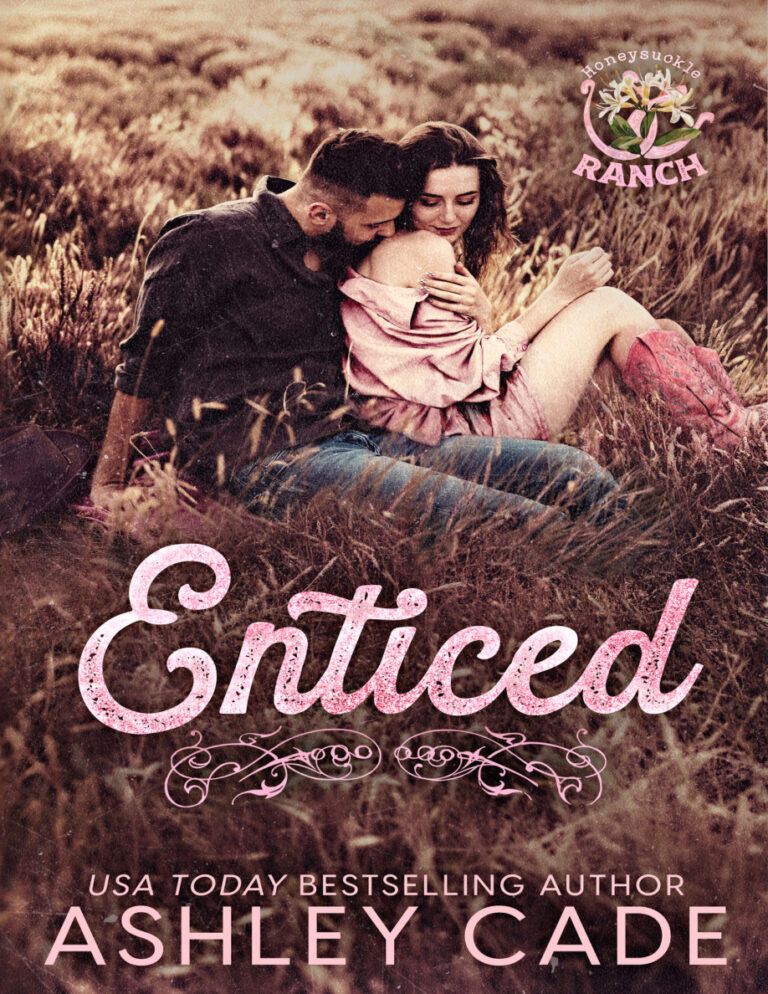 Enticed Ashley Cade Kitap Kapağı