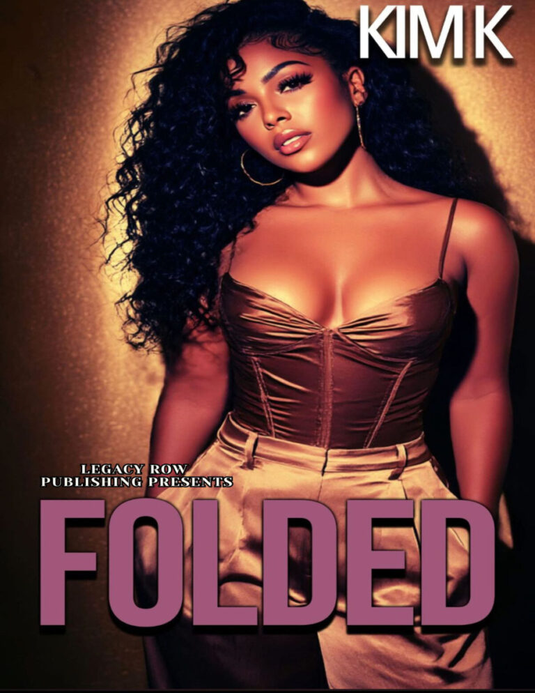 Folded Kim K Kitap Kapağı