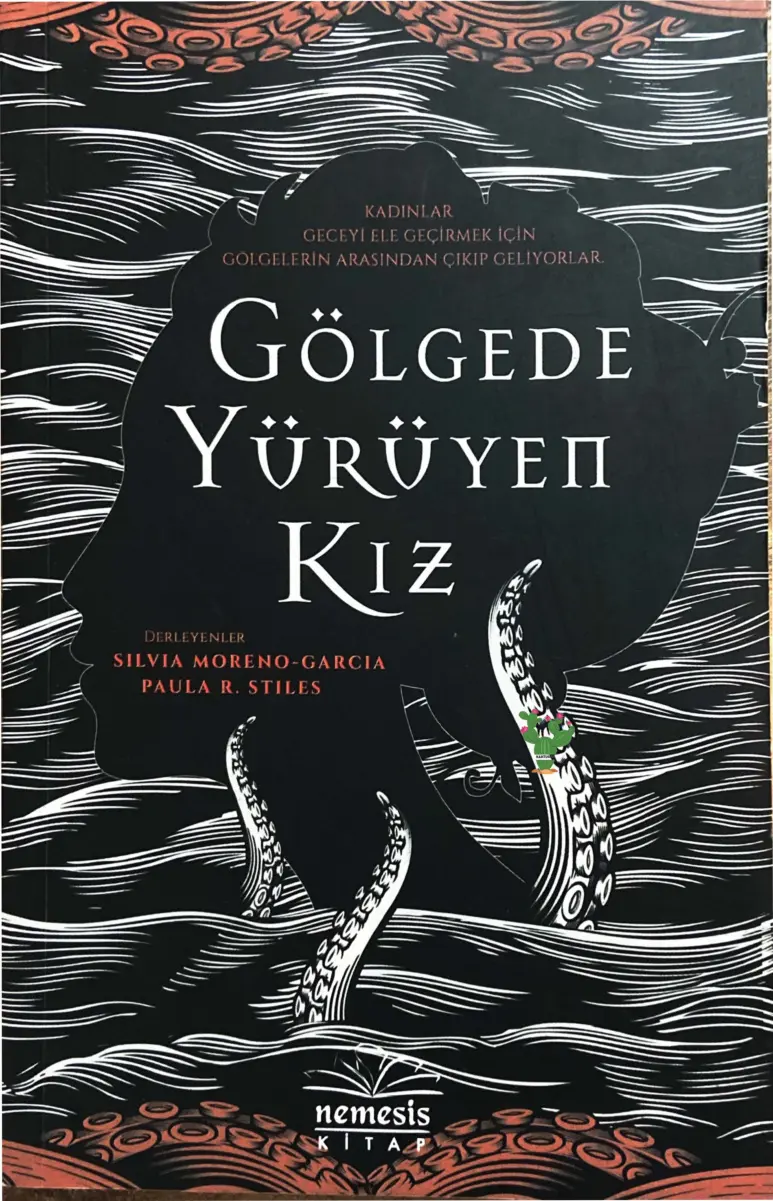 Gölgede Yürüyen Kız PDF – Silvia Moreno-Garcia & Paula R. Stiles
