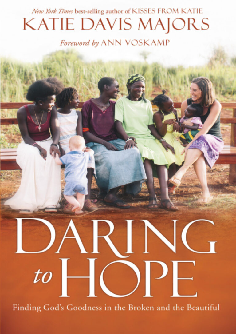 TR Daring to Hope Katie Davis Majors Kitap Kapağı